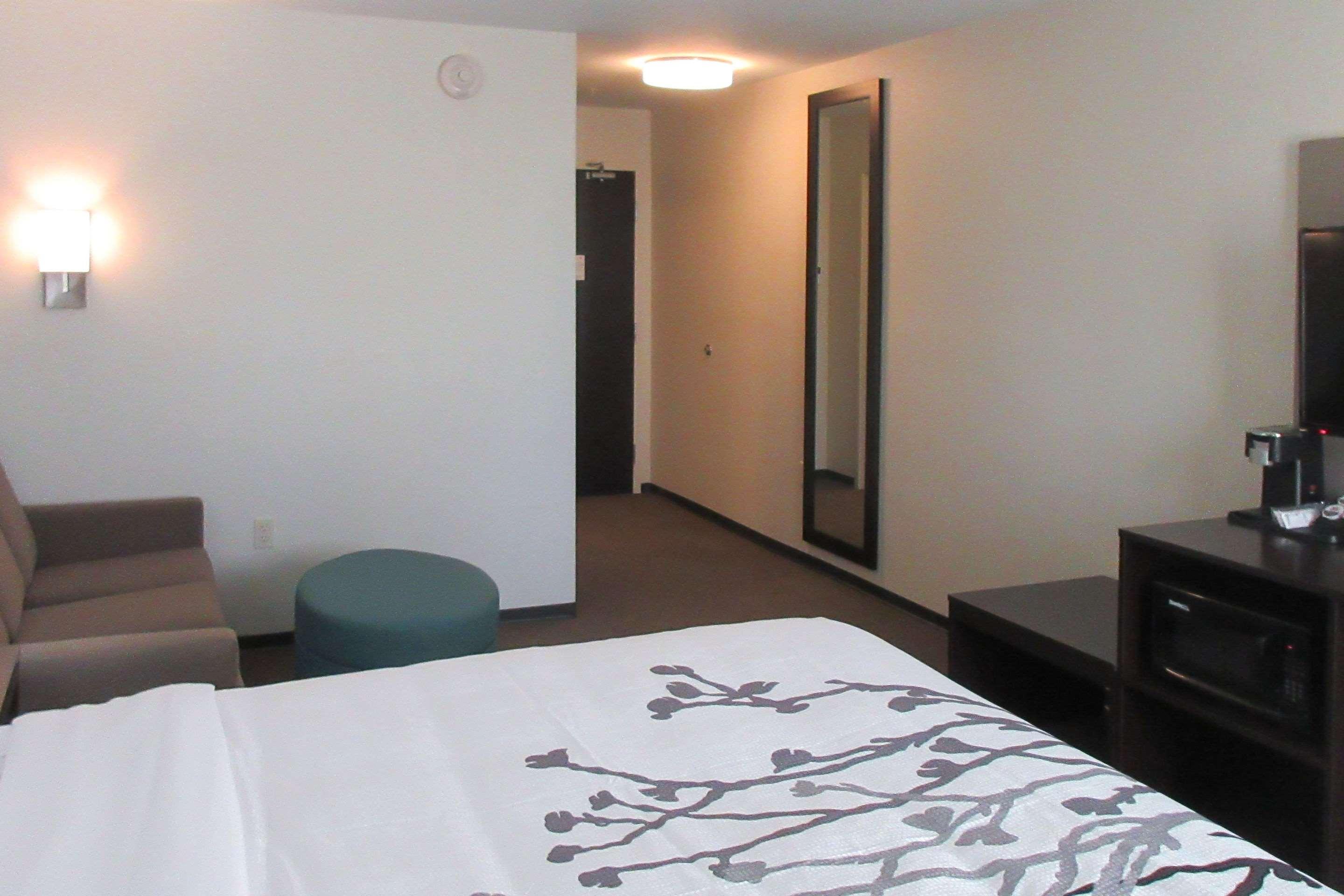 Klamoya Sleep Inn&Suites Chiloquin Bagian luar foto