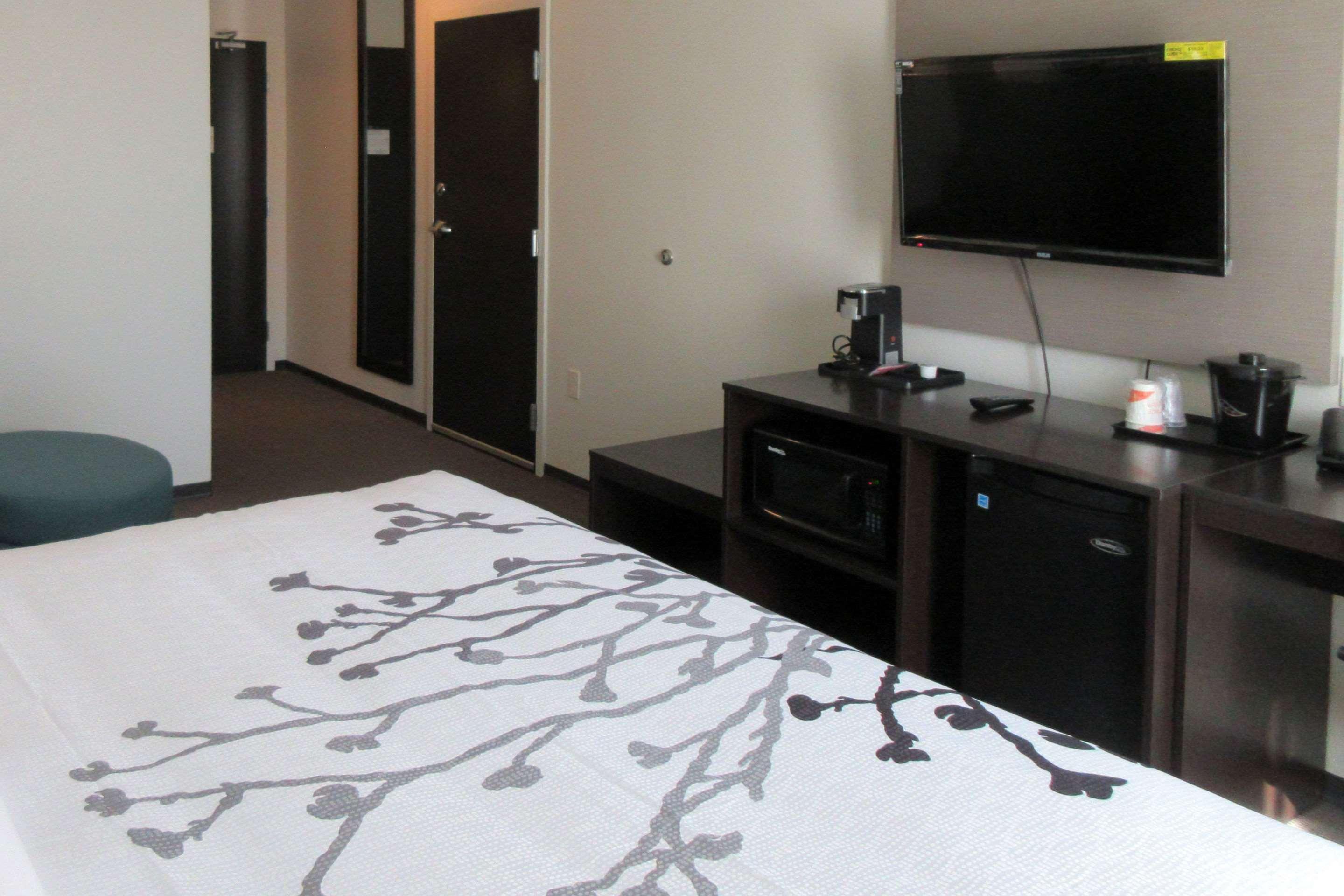Klamoya Sleep Inn&Suites Chiloquin Bagian luar foto