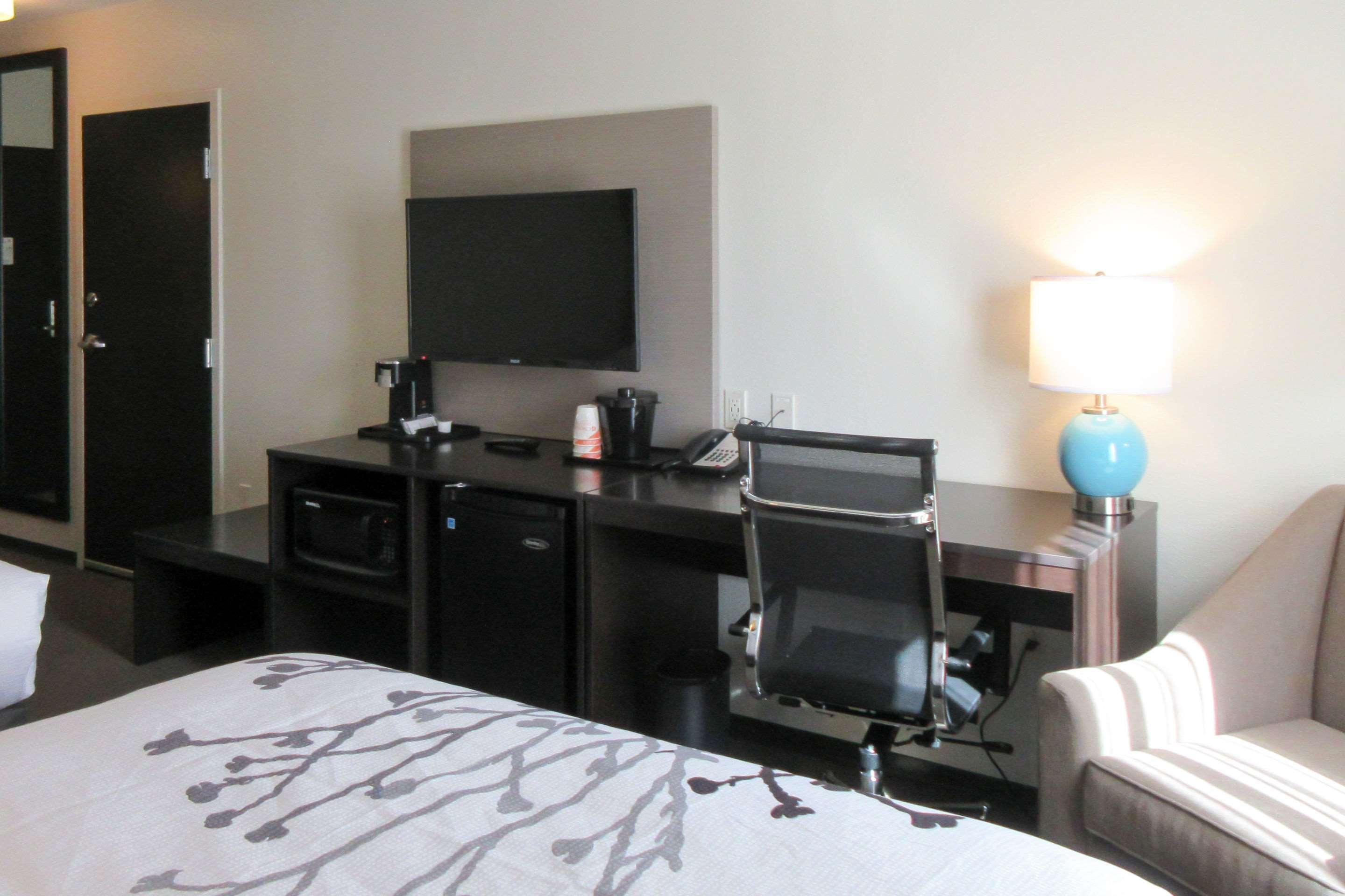 Klamoya Sleep Inn&Suites Chiloquin Bagian luar foto