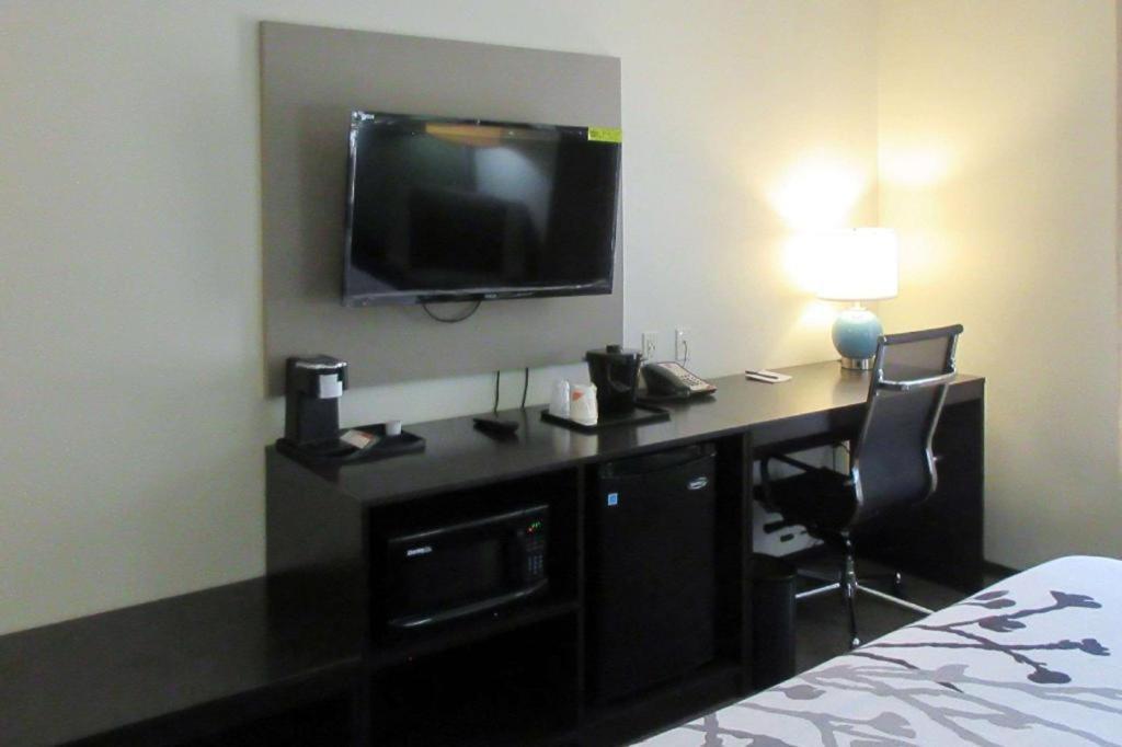 Klamoya Sleep Inn&Suites Chiloquin Bagian luar foto
