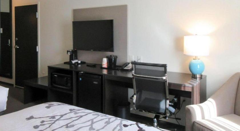 Klamoya Sleep Inn&Suites Chiloquin Bagian luar foto